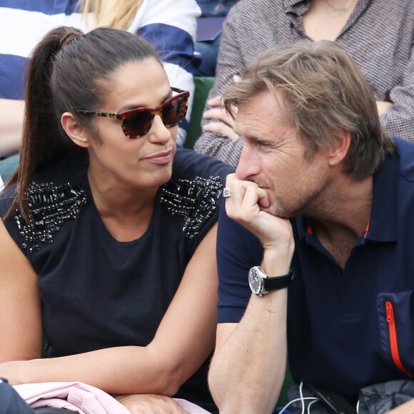 Elisa Tovati et son mari Sébastien Saussez- People dans les tribunes des Internationaux de France de tennis de Roland Garros à Paris. Le 25 mai 2016.