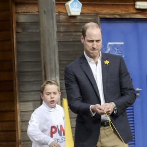 Le prince William, duc de Cambridge, effectuait le lancement du Skillforce Prince William Award à l'occasion d'une visite dans une école primaire du Pays de Galles à Abergavenny le 1er mars 2017.