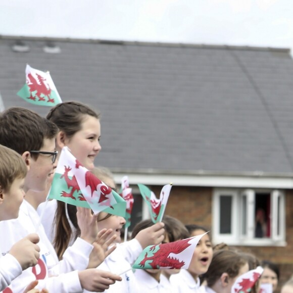 Le prince William, duc de Cambridge, effectuait le lancement du Skillforce Prince William Award à l'occasion d'une visite dans une école primaire du Pays de Galles à Abergavenny le 1er mars 2017.