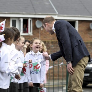 Le prince William, duc de Cambridge, effectuait le lancement du Skillforce Prince William Award à l'occasion d'une visite dans une école primaire du Pays de Galles à Abergavenny le 1er mars 2017.