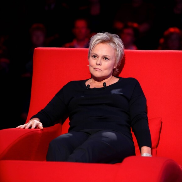 Exclusif - Muriel Robin lors de l'Enregistrement de l'émission "Le Divan" présentée par Marc-Olivier Fogiel avec Muriel Robin en invitée, qui sera diffusée le 19 avril sur France 3. Le 15 avril 2016 © Dominique Jacovides / Bestimage