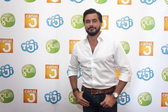 Olivier Minne au photocall de la rentrée TV des chaînes Canal J, Gulli et Tiji, au restaurant "La Gare" à Paris, le 30 juin 2016. © Pierre Perusseau/Bestimage