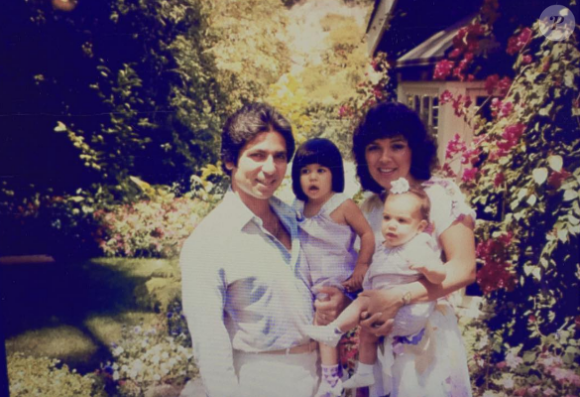 Kim Kardashian a partagé une photo de famille souvenir sur sa page Instagram le 13 mars 2017