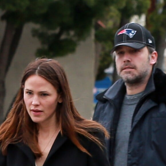 Jennifer Garner et Ben Affleck à la sortie d'une église avec leurs enfants Violet, Seraphina et Samuel à Brentwood. La mère de Ben, Chris Ann Boldt les accompagne. Le 5 février 2017