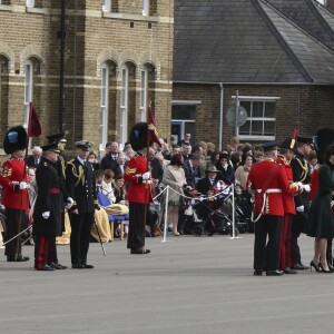 Le prince William et la duchesse Catherine de Cambridge assistaient à la parade de la Saint-Patrick avec le régiment des Irish Guards aux Cavalry Barracks du régiment des Irish Guards à Hounslow, dans l'ouest de Londres, le 17 mars 2017.