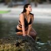 Le mannequin Ashley Graham en pleine séance photo à Islamorada, en Floride. Le 21 mars 2017.