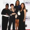 Sheryl Underwood, Sharon Osbourne, Aisha Tyler, Julie Chen à la Cérémonie des People's Choice Awards à Hollywood, le 6 janvier 2016.