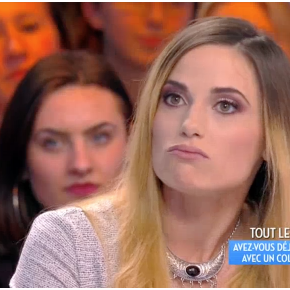 Capucine Anav évoque une nouvelle fois son attirance pour Camille Combal. Emission "Touche pas à mon poste" sur C8. Le 24 mars 2017.