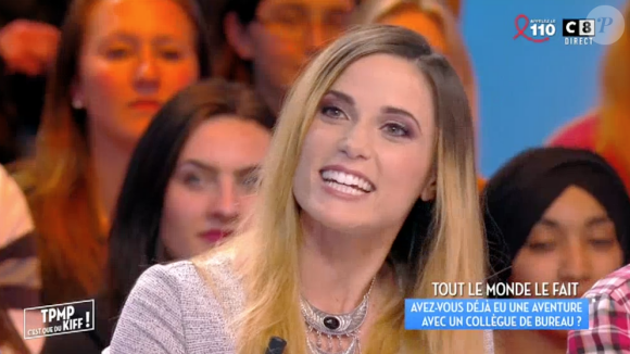 Capucine Anav évoque une nouvelle fois son attirance pour Camille Combal. Emission "Touche pas à mon poste" sur C8. Le 24 mars 2017.