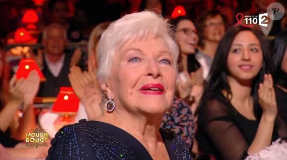 Line Renaud sous le charme de Shy'm, ultra sexy lors de la soirée "Tous au Moulin-Rouge pour le Sidaction" diffusée le 25 mars 2017 sur France 2.