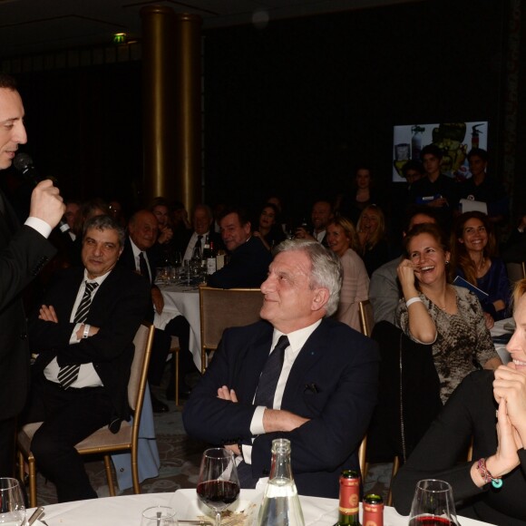 Exclusif - Alessandra Sublet, Gad Elmaleh, Sidney Toledano, Estelle lefébure - Gala des "Sauveteurs Sans Frontières" à l'hôtel du Collectionneur à Paris le 20 mars 2017. Sauveteurs Sans Frontières a pour mission de porter assistance à des personnes en danger dans le monde entier. Son credo : « Qui sauve une vie, sauve l'humanité ». © Rachid Bellak/Bestimage