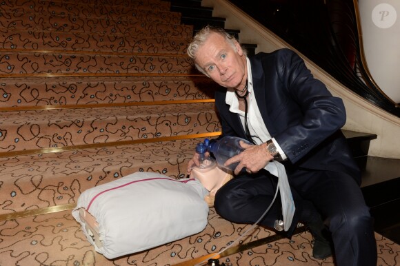 Exclusif - Franck Dubosc - Gala des "Sauveteurs Sans Frontières" à l'hôtel du Collectionneur à Paris le 20 mars 2017. Sauveteurs Sans Frontières a pour mission de porter assistance à des personnes en danger dans le monde entier. Son credo : « Qui sauve une vie, sauve l'humanité ». © Rachid Bellak/Bestimage