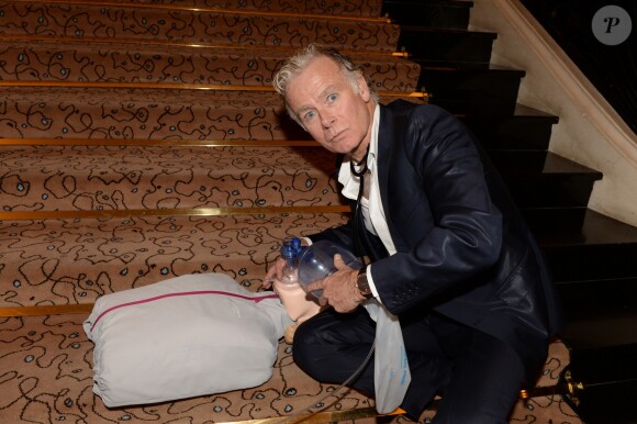 Exclusif - Franck Dubosc - Gala des "Sauveteurs Sans Frontières" à l'hôtel du Collectionneur à Paris le 20 mars 2017. Sauveteurs Sans Frontières a pour mission de porter assistance à des personnes en danger dans le monde entier. Son credo : « Qui sauve une vie, sauve l'humanité ». © Rachid Bellak/Bestimage
