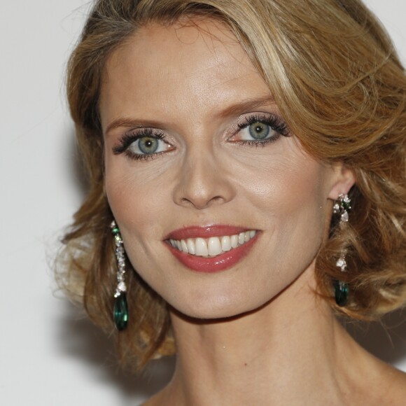 Sylvie Tellier - Gala de charité au profit de l'association "Les Bonnes fées" à l'hôtel d'Evreux, Place Vendôme à Paris, le 20 mars 2017. © Christophe Aubert via Bestimage