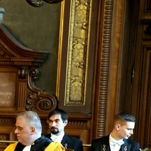 Exclusif - Le prince Albert II de Monaco s'est vu remettre le titre et les insignes de Docteur Honoris Causa dans le grand salon de la Sorbonne, sous l'égide de Jean Chambaz, président de l'université Pierre et Marie Curie à Paris, le 21 mars 2017, en reconnaissance de son engagement dans la lutte contre le réchauffement climatique et la préservation de l'environnement. © Dominique Jacovides/Bestimage