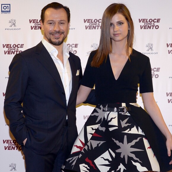 Stefano Accorsi et sa femme Bianca Vitali - Première du film "Veloce come il vento" à Milan. Le 6 avril 2016