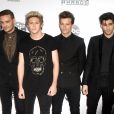 Niall Horan, Liam Payne, Zayn Malik, Louis Tomlinson et Harry Styles (groupe One Direction) à la Soirée "American Music Award" à Los Angeles le 23 novembre 2014.