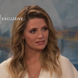 Mischa Barton, en interview dans "Dr. Phil", parle de la fuite de sa sextape et du "chantage émotionnel" que son ancien amant lui fait subir (mars 2017).