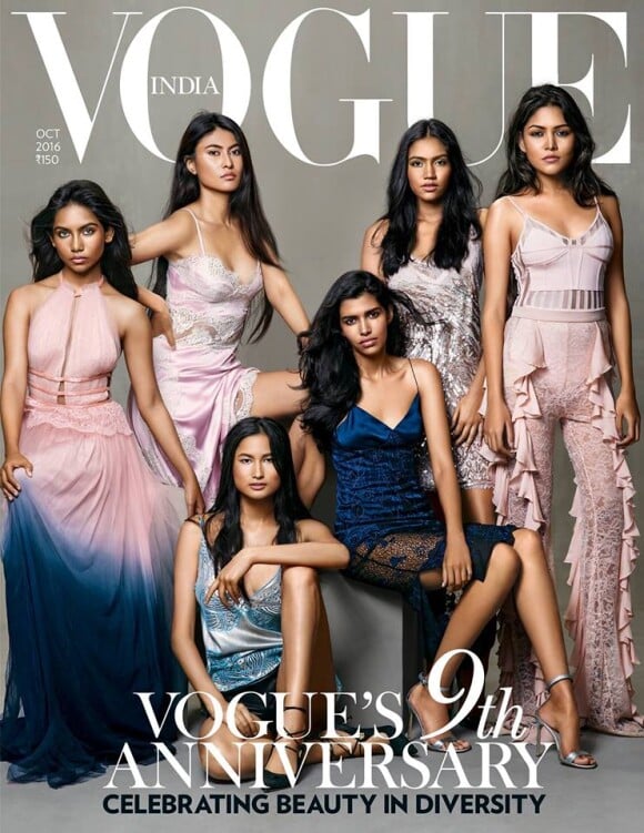 Photo de Raudha Athif (à gauche) en couverture du magazine "Vogue India". Numéro d'octobre 2016.
