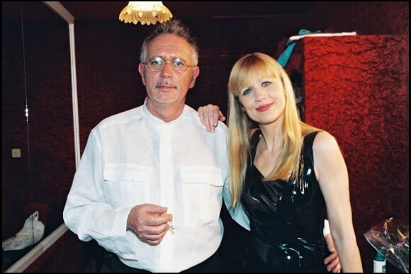 Eric Charden et la chanteuse Stone pour un concert au Casino de paris en 1997.