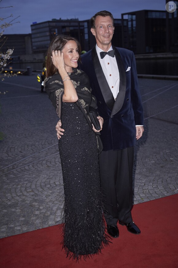 La princesse Marie et le prince Joachim de Danemark le 29 mars 2017 devant le Diamant noir à Copenhague pour la soirée de gala organisée dans le cadre de la visite officielle du roi Philippe et de la reine Mathilde de Belgique.