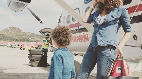 Chloé Mortaud : Maman craquante en vacances avec son fils Matis