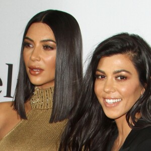 Kim Kardashian, Kourtney Kardashian à la première de ‘The Promise' au théâtre TCL à Hollywood, le 12 avril 2017