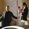 Chrissy Teigen et son mari John Legend sont allés faire du shopping avec leur fille Luna Stephens à Barneys New York à Beverly Hills, le 9 mars 2017.