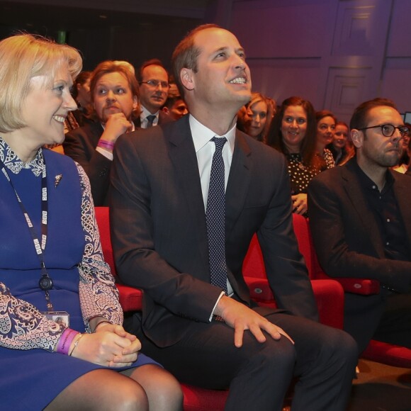 Le prince William, duc de Cambridge, assiste à la projection d'un documentaire de la BBC "Mind over marathon" dans le cadre d'une campagne sur les maladies mentales à Londres le 18 avril 2017.