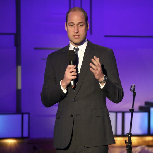 Le prince William, duc de Cambridge, assiste à la projection d'un documentaire de la BBC "Mind over marathon" dans le cadre d'une campagne sur les maladies mentales à Londres le 18 avril 2017.