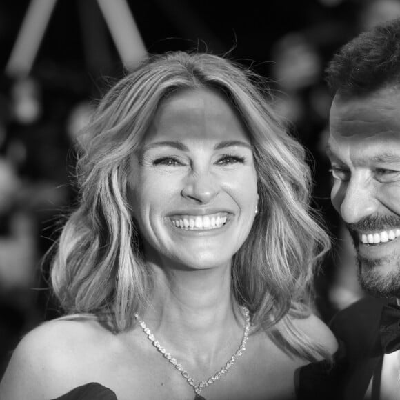 Julia Roberts, Dominic West - Descente des marches du film "Money Monster" lors du 69ème Festival International du Film de Cannes. Le 12 mai 2016. © Giancarlo Gorassini/Bestimage