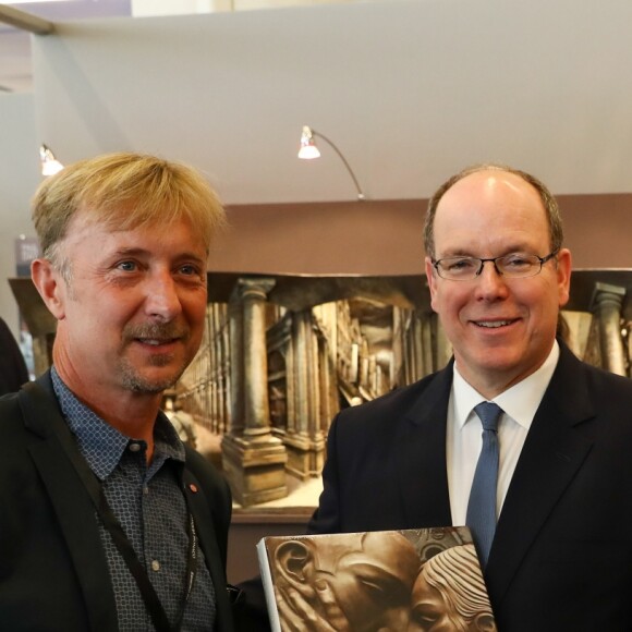 Le prince Albert II de Monaco lors de l'inauguration du salon Top Marques au Grimadi Forum à Monaco. © O. Huitel / Pool Restreint / Bestimage