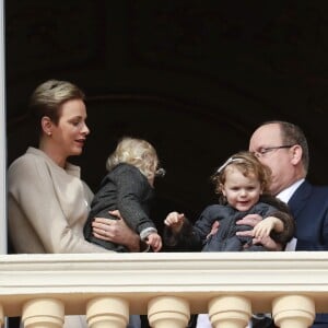 Le prince Albert II de Monaco, la princesse Charlene et leurs enfants le prince Jacques de Monaco et la princesse Gabriella au balcon du palais princier lors de la procession de Sainte Dévote à Monaco. Le 27 janvier 2017. © Claudia Albuquerque / Bestimage