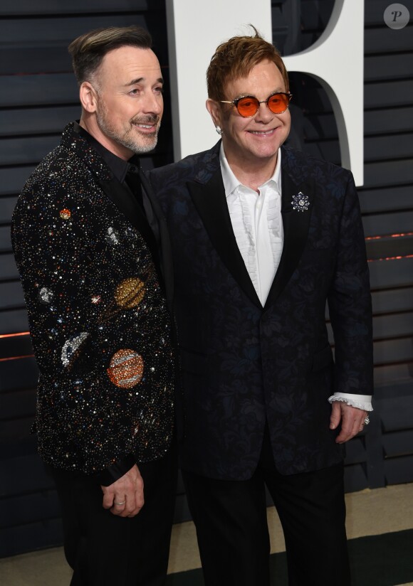 David Furnish et son mari Elton John - Vanity Fair Oscar viewing party 2017 au Wallis Annenberg Center for the Performing Arts à Berverly Hills, le 26 février 2017. © Chris Delmas/Bestimage
