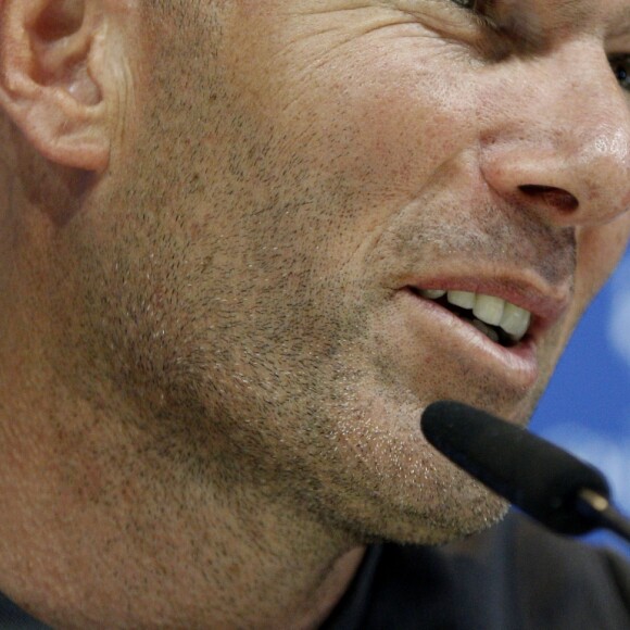 Zinedine Zidane donne une conférence de presse avant le match retour contre le FC Bayern Munich en ligue des champions à Madrid le 17 avril 2017.
