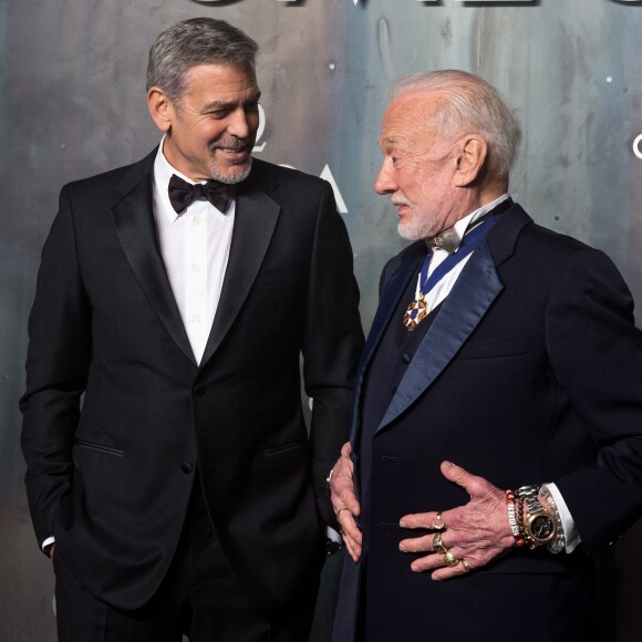 George Clooney et Buzz Aldrin assistent à la soirée Omega "Lost in Space" pour fêter les 60 ans de la montre Speedmaster à la Tate Modern. Londres, le 26 avril 2017.