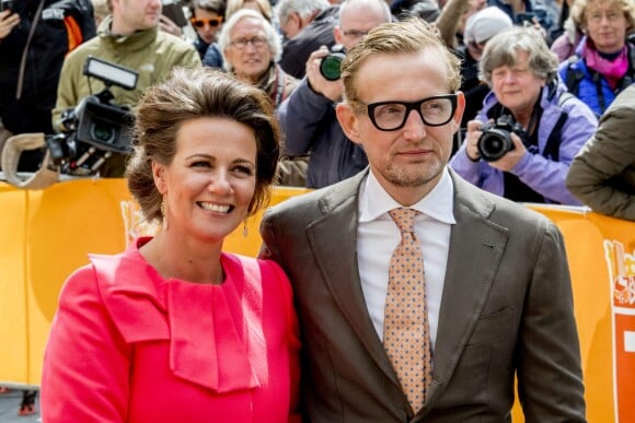 Le prince Bernhard et la princesse Annette lors des célébrations publiques du 50e anniversaire du roi Willem-Alexander des Pays-Bas le 27 avril 2017 à Tilburg, dans le sud du pays.