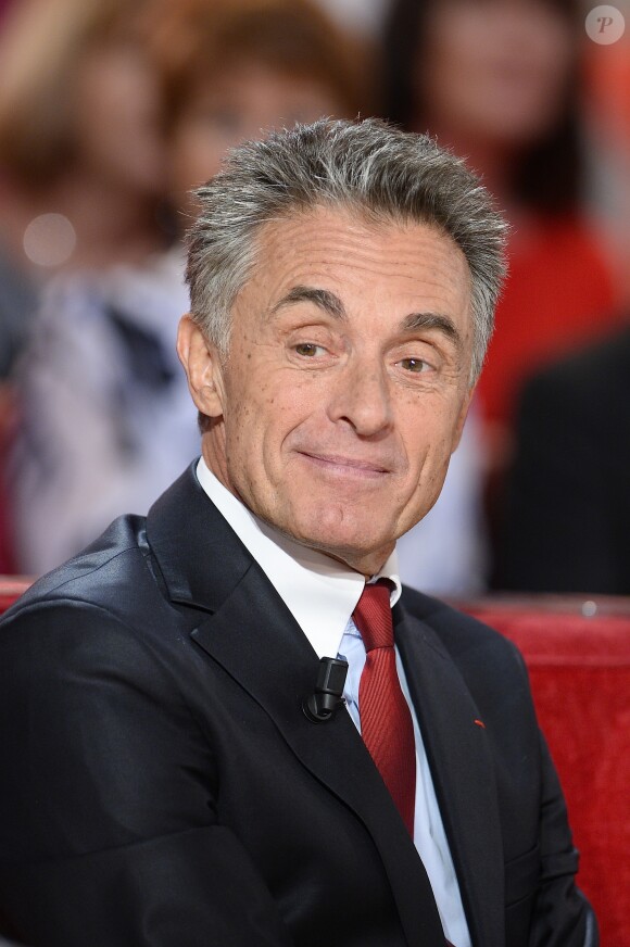 Gérard Holtz - Enregistrement de l'émission "Vivement Dimanche" à Paris le 4 novembre 2015.