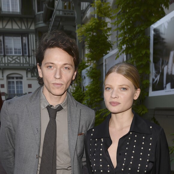 Le chanteur Raphaël et sa compagne Mélanie Thierry - Inauguration de l'hôtel Barrière Le Normandy à Deauville, le 18 juin 2016. © Coadic Guirec/Bestimage