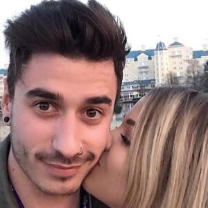 EnjoyPhoenix, de son vrai nom Marie Lopez, présente son chéri Florian Allister sur Instagram.