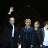 Emmanuel Macron avec sa femme Brigitte Macron (Trogneux), Tiphaine Auzière et son compagnon Antoine - Le président-élu, Emmanuel Macron, prononce son discours devant la pyramide au musée du Louvre à Paris, après sa victoire lors du deuxième tour de l'élection présidentielle le 7 mai 2017.