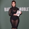 Ashley Graham dédicace son nouveau livre "A New Model: What Confidence, Beauty, and Power Really Look Like" chez Barnes & Noble à New York, le 9 mai 2017.