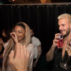 Exclusif - Matt Pokora (M. Pokora) reçoit son disque de diamant (500.000 albums) au restaurant la "Gioia" à Paris, le 10 mai 2017.
