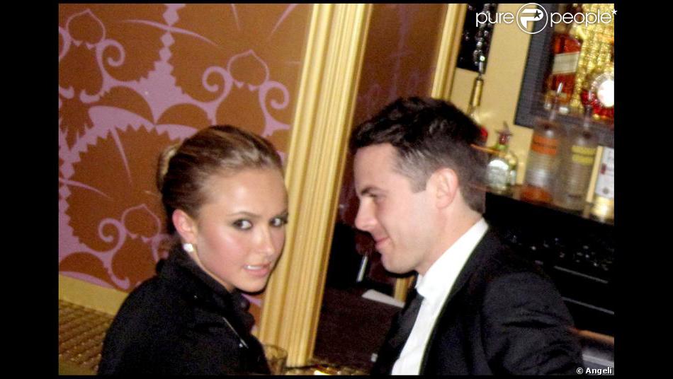 Hayden Panettiere Et Casey Affleck En Grande Conversation Attention Casey Ton Beau Frere Joaquin Phoenix Est Juste A Cote Purepeople