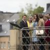 Catherine Kate Middleton, la duchesse de Cambridge en visite accompagnée du grand-duc héritier Guillaume et a femme la comtesse Stéphanie de Lannoy au Luxembourg, le 11 mai 2017. Elle a visité le musée du Modem Art, la place Clairefontaine, a rencontré le Grand Duc et la Grande Duchesse au palais pour la commémoration du traité de Londres de 1867 et visité l'exposition ''Luxembourg 1867'' au musée Drai Eechelen.  Britain's Catherine, Duchess of Cambridge visits with the Grand Duchy of Luxembourg. During the busy day visit the duchess will see the Museum of Modern Art, visit Place Claierfontaine, meet the Drand Duke and Duchess at the Grand Ducal Palace, attend the official commemoration of the 1867 Treaty of London and tour the exhibition 'Luxembourg 1867 - Open City' at the Drai Eechelen Museum.11/05/2017 - 