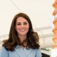 Catherine Kate Middleton, la duchesse de Cambridge en visite au Luxembourg sur la place Clairefontaine pour un évènement sur le thème du cyclisme , le 11 mai 2017.  The Duchess of Cambridge touring a cycling themed festival in Place de Clairefontaine Luxembourg Prime minister Xavier Bettel during a day of visits in Luxembourg where she is attending commemorations marking the 150th anniversary 1867 Treaty of London, that confirmed the country's independence and neutrality.11/05/2017 - Luxembourg