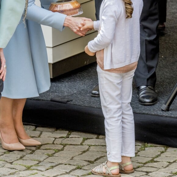 Catherine (Kate) Middleton, duchesse de Cambridge - Catherine Kate Middleton, la duchesse de Cambridge en visite au Luxembourg, le 11 mai 2017. Kate Middleton visite "l'urban-art-project "sur la place Clairefontaine lors de la célébration du 150e anniversaire de la signature du Traité de Londres.  Catherine visits an urban-art-project at Place de Clairefontaine during the celebration of the 150th anniversary of the Treaty of London, signed on 11th May 1867 in Luxembourg; on May 11, 201711/05/2017 - 