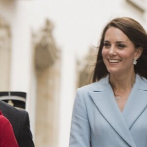 Xavier Bettel, premier ministre du Grand-Duché de Luxembourg, Catherine (Kate) Middleton, duchesse de Cambridge et la comtesse Stéphanie de Lannoy, grande-duchesse héritière de Luxembourg - Catherine Kate Middleton, la duchesse de Cambridge en visite au Luxembourg, le 11 mai 2017 lors de la célébration du 150e anniversaire de la signature du Traité de Londres.  Catherine during the celebration of the 150th anniversary of the Treaty of London, signed on 11th May 1867 in Luxembourg; on May 11, 201711/05/2017 - 