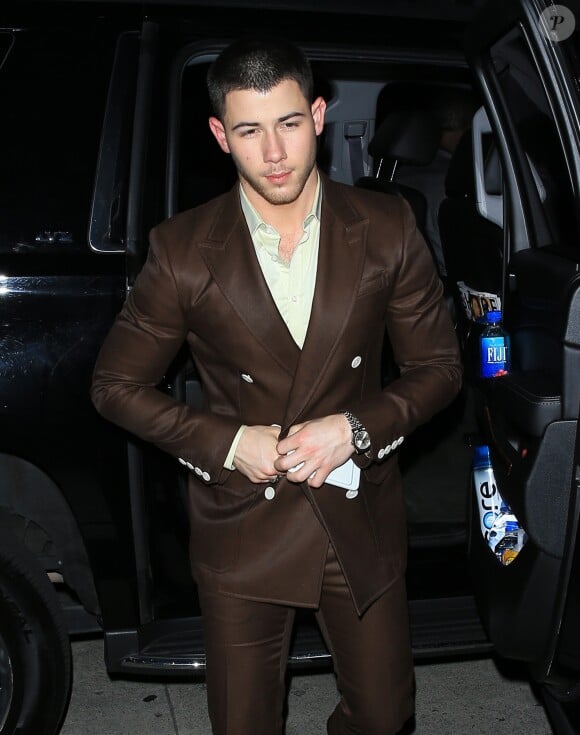 Nick Jonas à l'afterparty de la soirée Front Row 3rd Annuel Fashion chez Mr Chow à Beverly Hills le 2 avril 2017.
