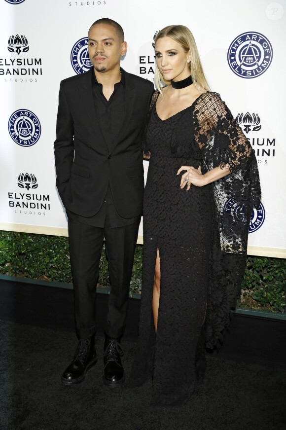 Evan Ross et sa femme Ashlee Simpson lors du 10ème Gala Annuel "The Art Of Elysium" au studios Red à Los Angeles, Californie, Etats-Unis, le 7 janvier 2017. © Future-Image/Zuma Press/Bestimage